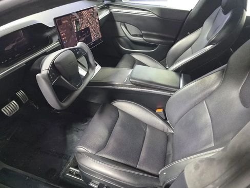 Used 2022 Tesla Model S Plaid image 9