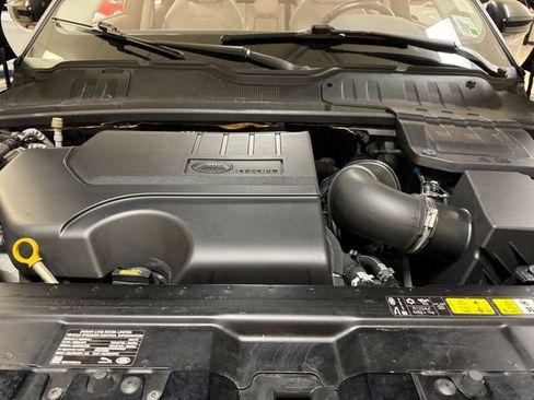 Used 2019 Land Rover Range Rover Evoque AWD/4WD image 26