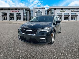 Used 2024 Chrysler Pacifica Touring-L FWD video 1