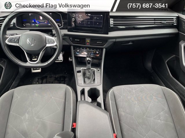 Used 2025 Volkswagen Jetta Sport FWD image 27