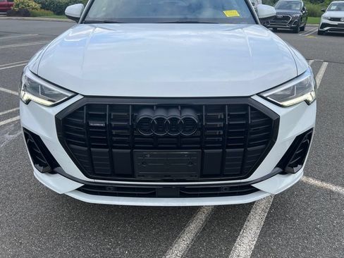 Used 2023 Audi Q3 2.0T Premium w/ Black Optic Sport Package AWD/4WD image 2