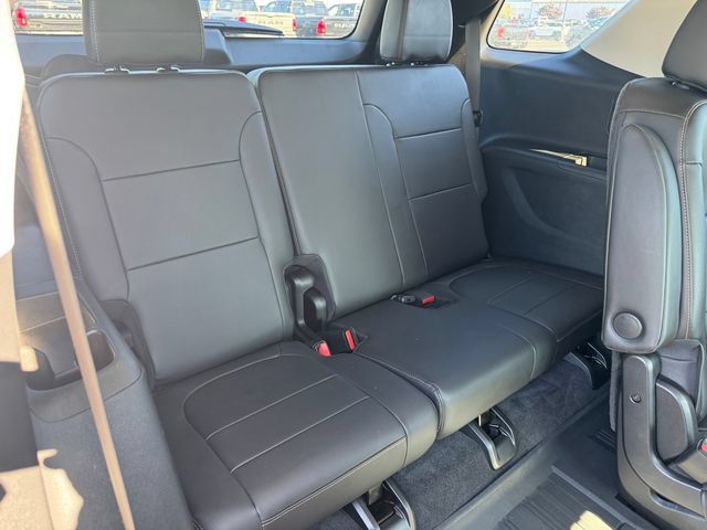 Used 2020 Chevrolet Traverse RS w/ LPO, Floor Liner Package AWD/4WD image 17