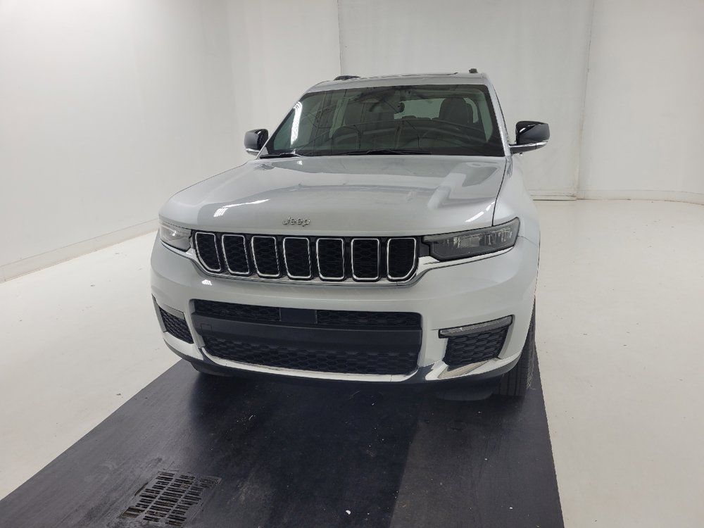 Used 2022 Jeep Grand Cherokee L Limited RWD image 15