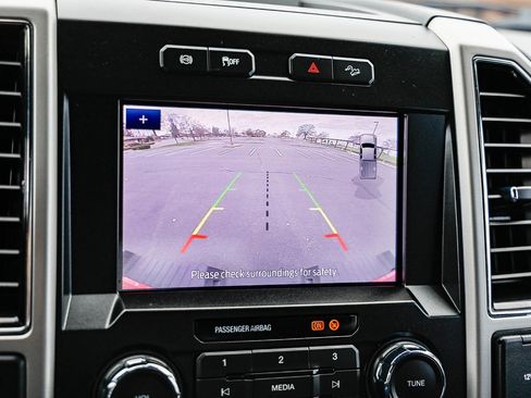 Used 2021 Ford F250 Lariat image 24