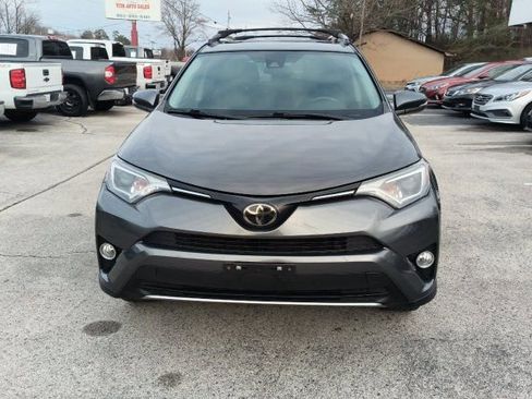 Used 2018 Toyota RAV4 XLE w/ Plus Extra Value Package image 8