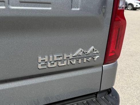 Used 2024 Chevrolet Silverado 1500 High Country w/ Technology Package AWD/4WD image 14