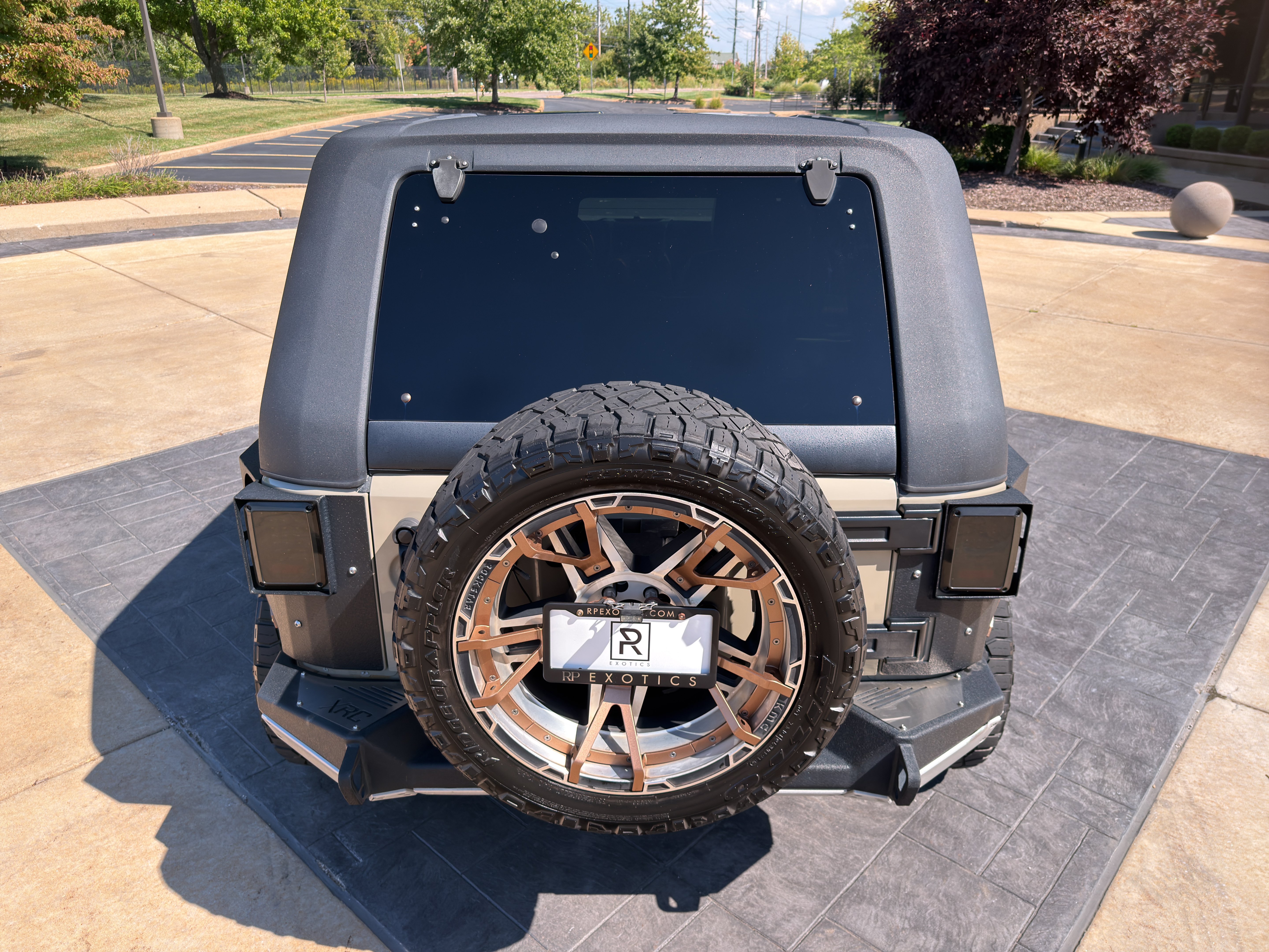 Used 2018 Jeep Wrangler Unlimited Sport S AWD/4WD image 9