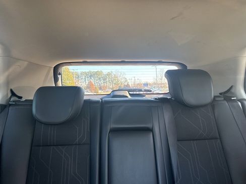 Used 2020 Chevrolet Trax LT w/ LT Convenience Package image 13