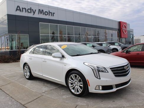 Used 2018 Cadillac XTS Luxury image 1