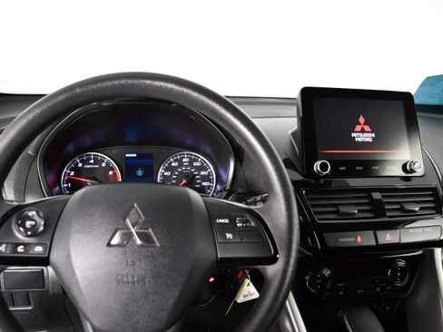 Used 2023 Mitsubishi Eclipse Cross LE AWD/4WD image 16