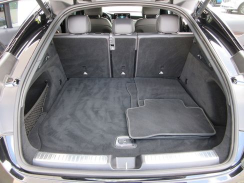 Used 2020 Mercedes-Benz GLC 300 4MATIC Coupe image 52