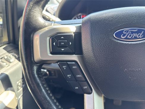 Used 2022 Ford F350 Lariat w/ Chrome Package AWD/4WD image 19