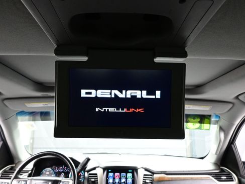 Used 2018 GMC Yukon Denali w/ Denali Ultimate Package image 19