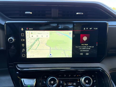 Used 2025 GMC Sierra 1500 AT4 w/ AT4 Premium Package image 4