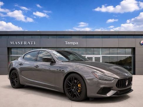 Used 2023 Maserati Ghibli Modena Q4 AWD/4WD image 1