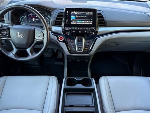 Used 2023 Honda Odyssey Touring image 16