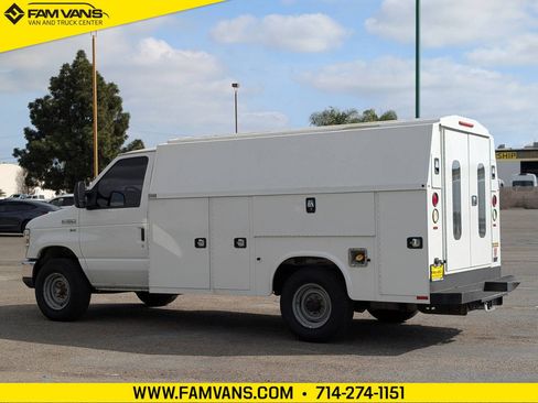 Used 2016 Ford E-350 and Econoline 350 Super Duty w/ Power Windows & Locks Group image 5