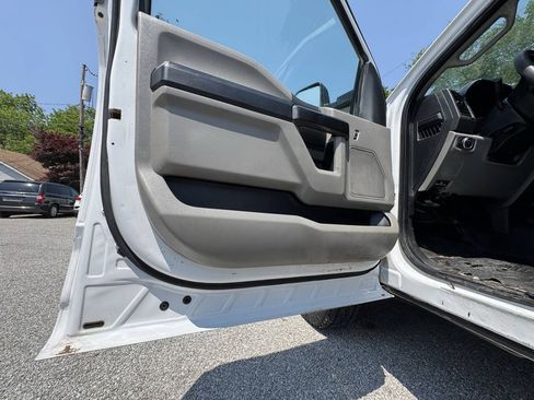 Used 2019 Ford F250 XL w/ Power Equipment Group AWD/4WD image 14