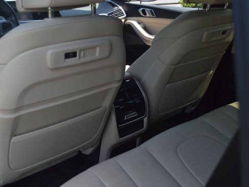 Used 2021 BMW X5 M50i w/ Premium Package AWD/4WD image 29