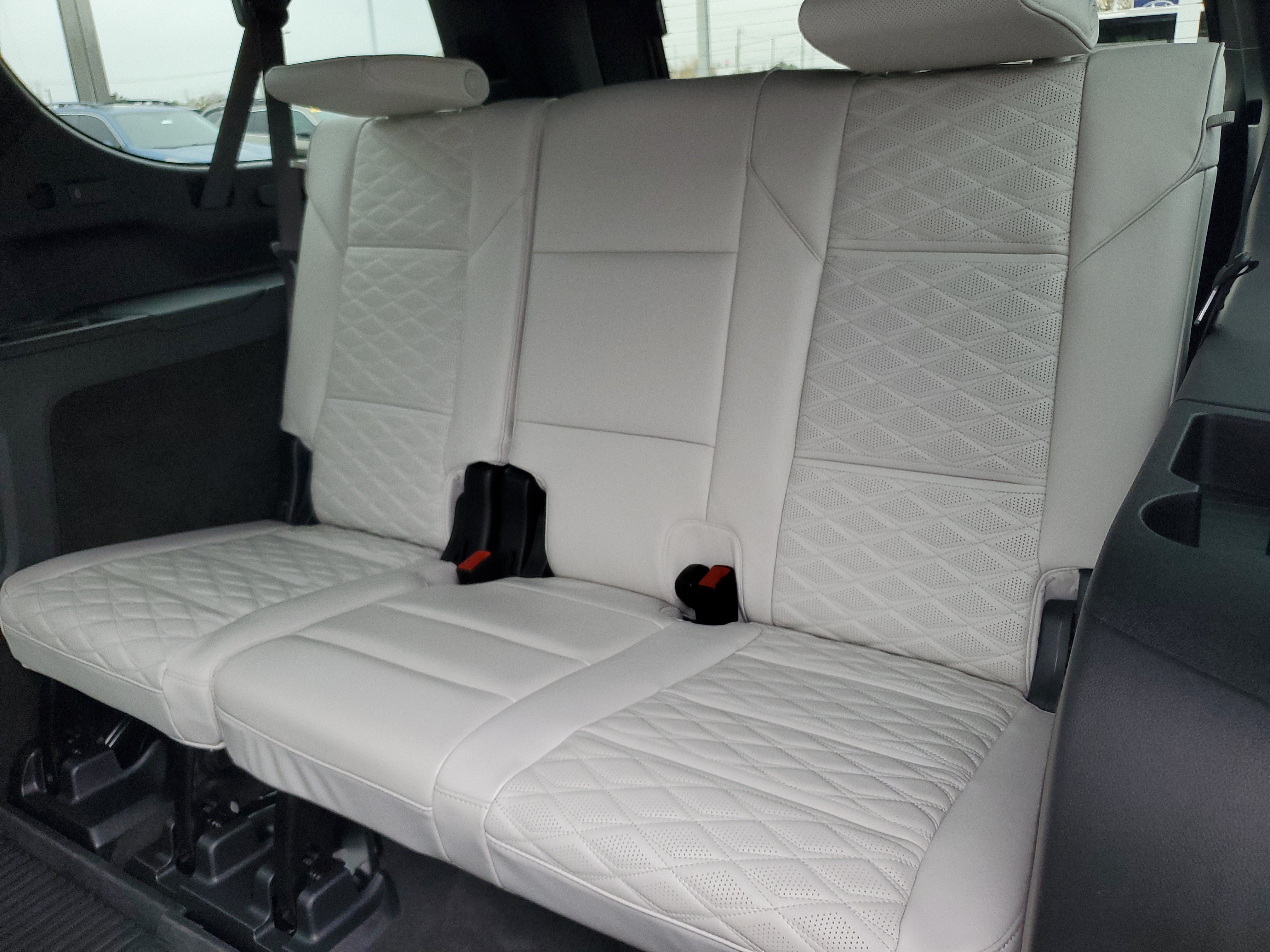 Used 2025 Cadillac Escalade ESV Sport Platinum w/ LPO, Floor Liner Package AWD/4WD image 13