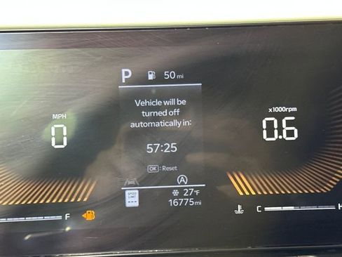 Used 2024 Kia Sorento S w/ Panoramic Sunroof Package image 18