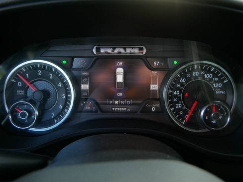 Used 2021 RAM 1500 Big Horn AWD/4WD image 35