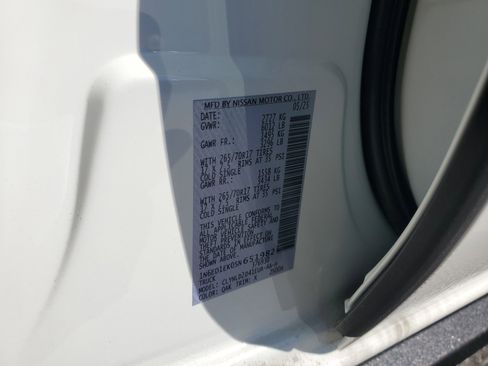 New 2025 Nissan Frontier PRO-4X w/ Black Accent Package image 17