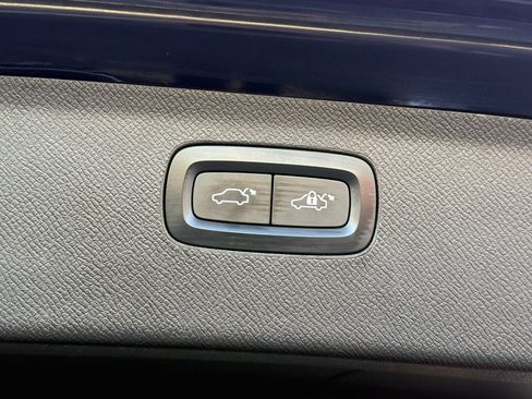 Used 2018 Volvo XC90 T6 Inscription w/ Convenience Package image 18