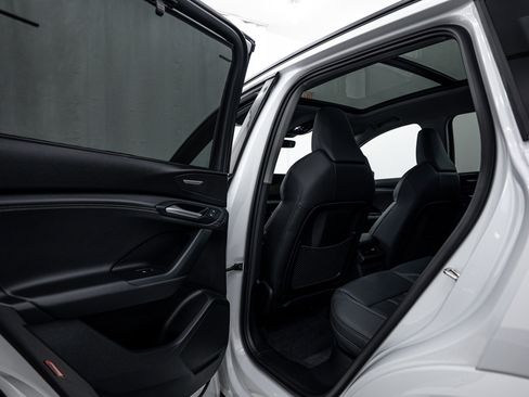 Certified 2025 Audi Q6 e-tron Premium Plus image 17