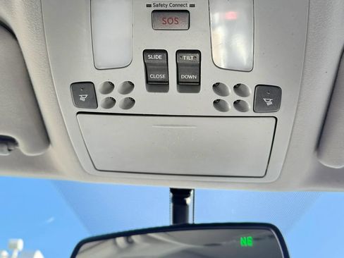 Used 2010 Lexus IS 250 AWD w/ Preferred Accessory Package image 22