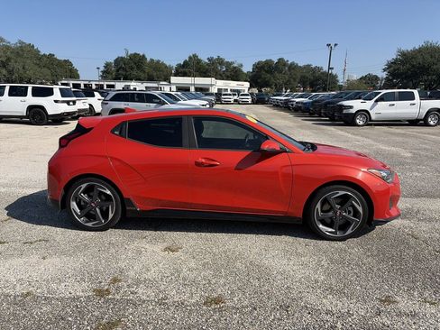 Used 2020 Hyundai Veloster Turbo FWD image 7