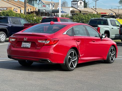 Used 2018 Honda Accord Sport image 5