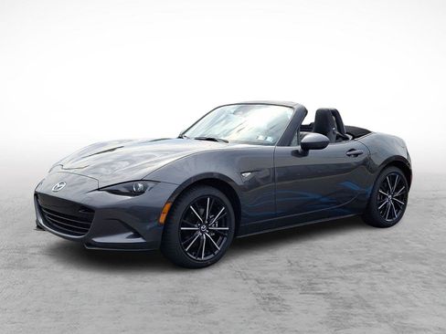 New 2026 MAZDA MX-5 Miata Grand Touring w/ Weather Package RWD image 2