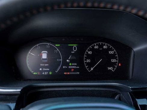 Used 2023 Honda CR-V Sport Touring image 5