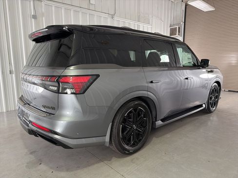 New 2026 INFINITI QX80 4WD image 8