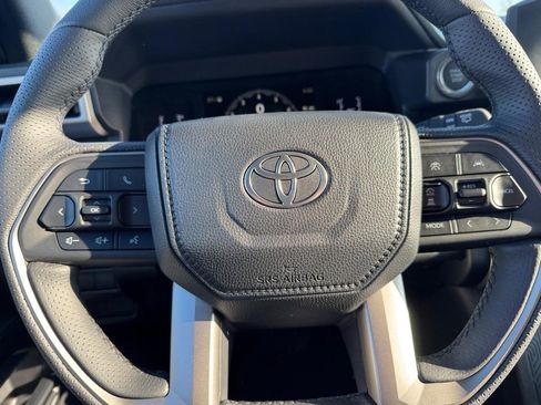 New 2025 Toyota 4Runner SR5 image 12