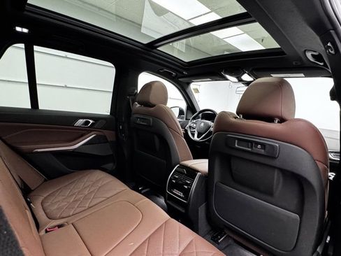 Used 2023 BMW X5 xDrive40i w/ Premium Package image 24
