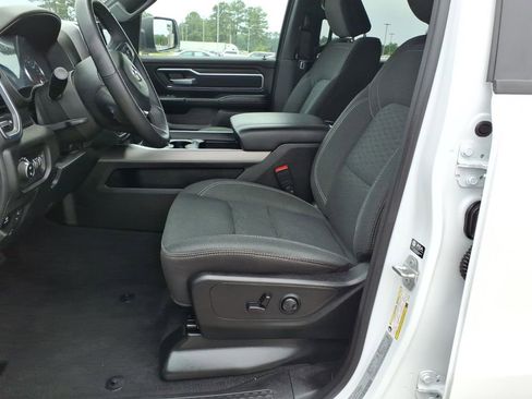 Used 2025 RAM 1500 Big Horn AWD/4WD image 11