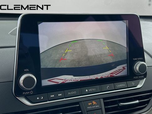 Used 2025 Nissan Altima 2.5 SV AWD/4WD image 20
