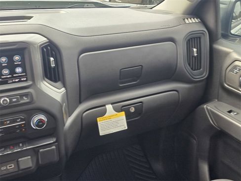 Used 2024 Chevrolet Silverado 1500 Custom image 18