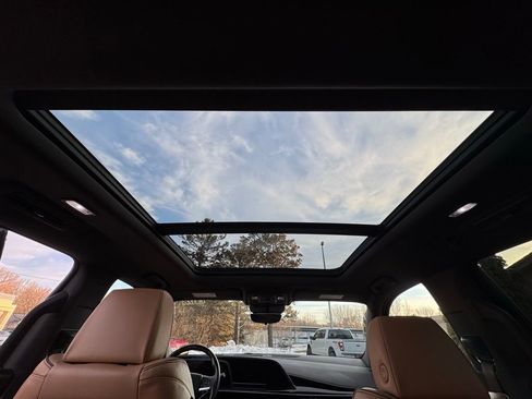 Used 2022 Cadillac Escalade Sport image 32