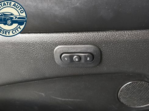 Used 2017 Jeep Grand Cherokee Overland AWD/4WD image 26