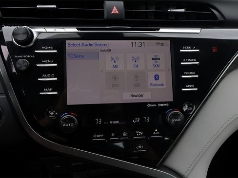 Certified 2020 Toyota Camry XLE image 19