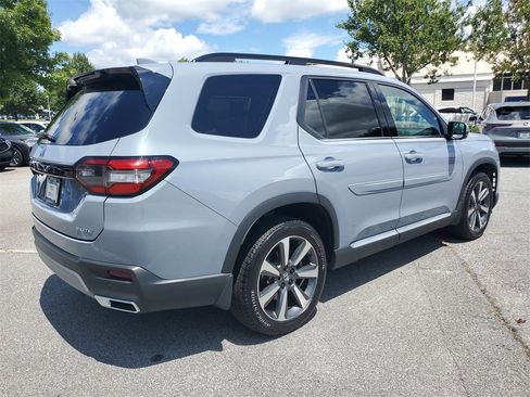 Used 2023 Honda Pilot Elite image 5