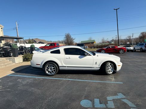 Used 2007 Ford Mustang Shelby GT500 image 2