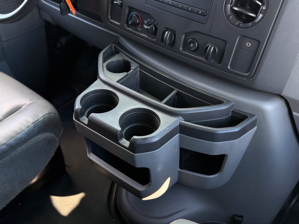 Used 2014 Ford E-350 and Econoline 350 Extended Super Duty RWD image 18