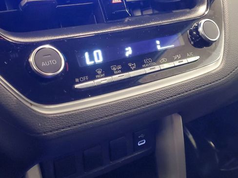 Used 2023 Toyota Corolla Cross LE FWD image 27