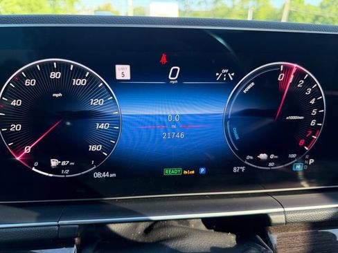 Certified 2025 Mercedes-Benz GLE 450e 4MATIC image 29