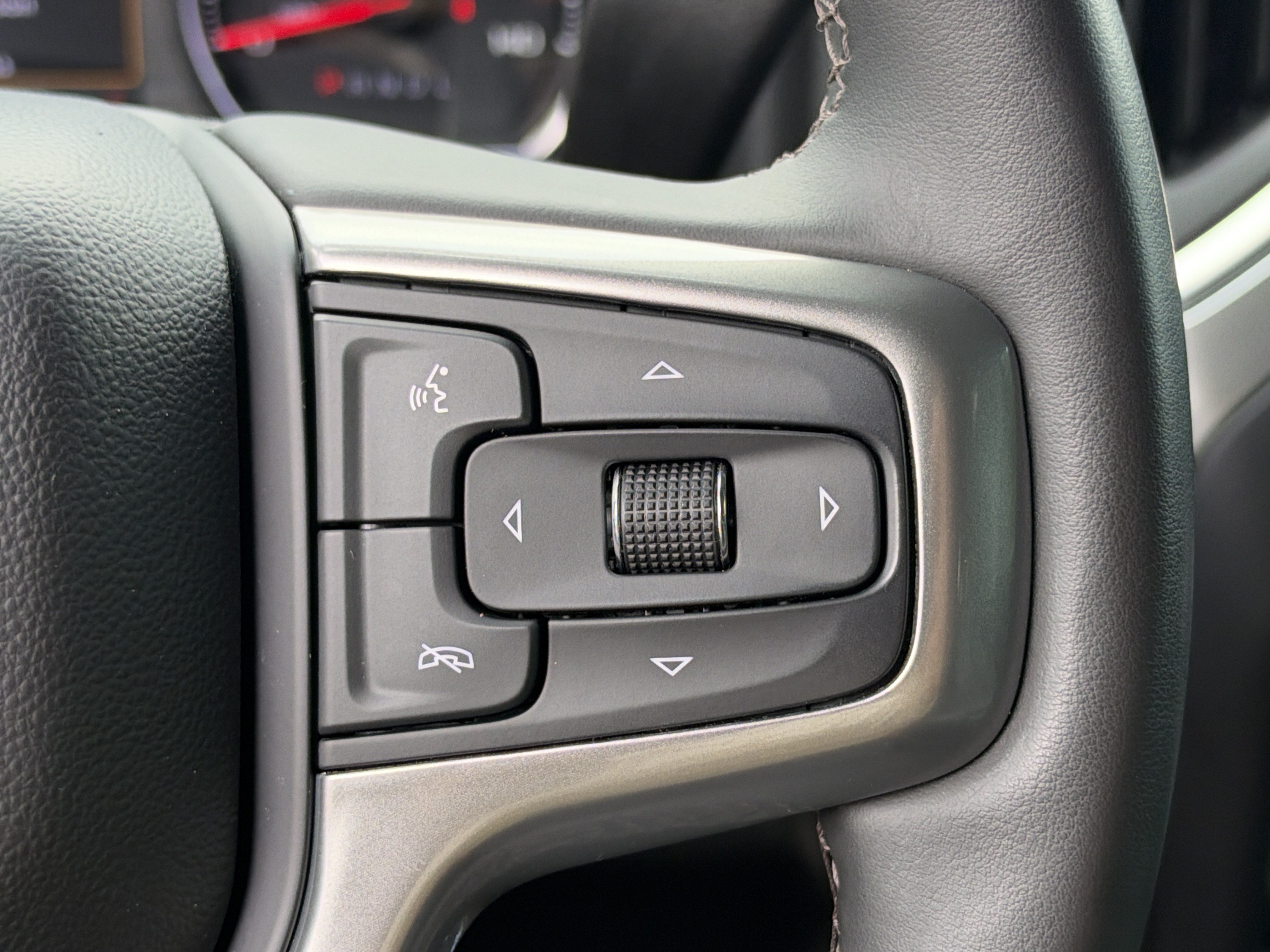 Used 2023 Chevrolet Silverado 2500 LT w/ Midnight Edition AWD/4WD image 30