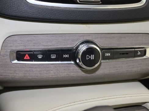 Used 2024 Volvo XC90 B6 Plus w/ Protection Package Premier image 31